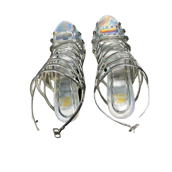 Holographic View Silver High Heels with cage design - Picture 11 of 11